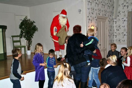 Juletræsfest_2014_kullerup_forsamlingshus_10.jpg