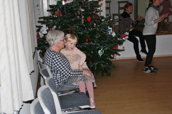 Juletræsfest2016_kullerup_forsamlingshus_14.jpg